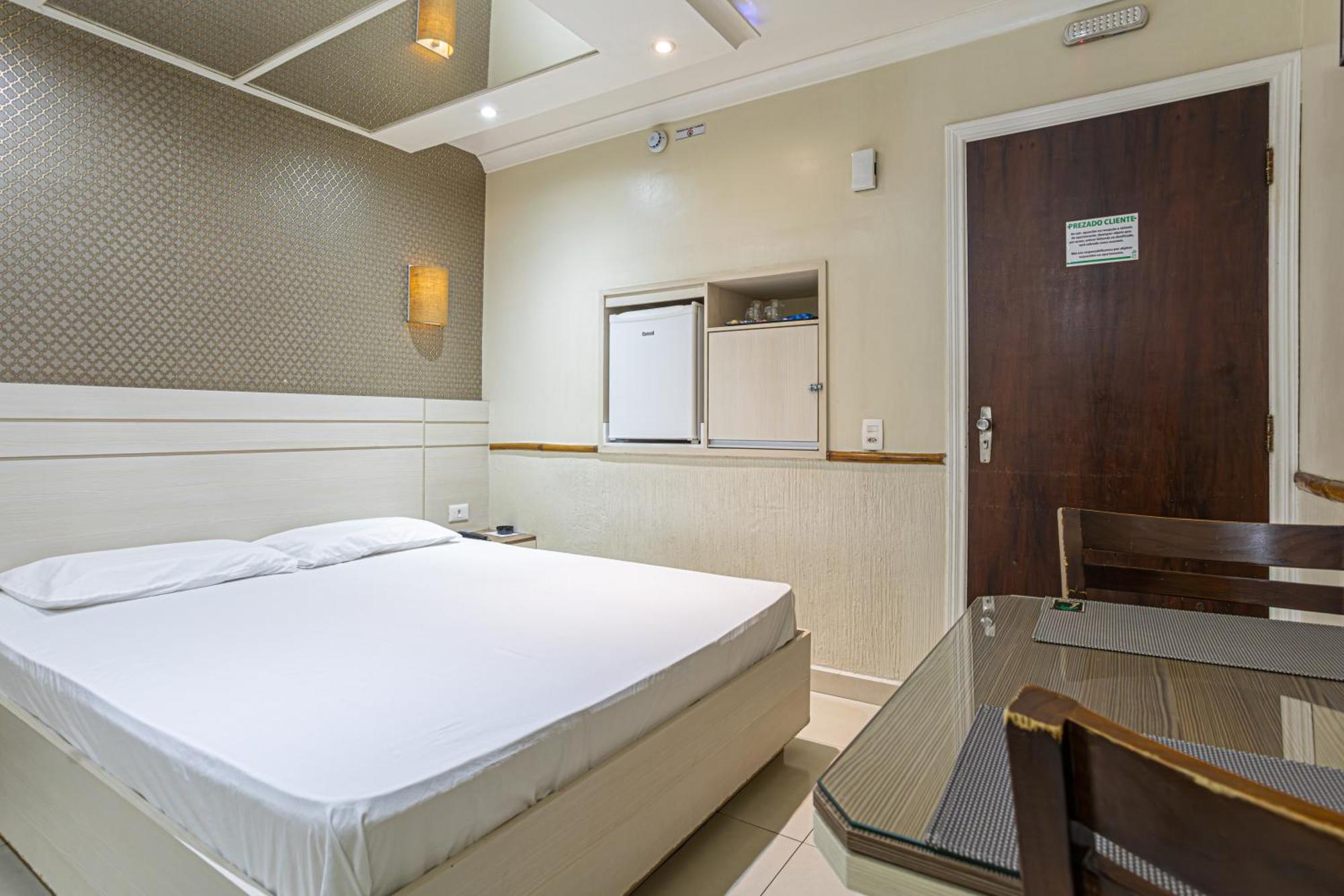 Hotel Coqueiros 6 Carapicuiba ภายนอก รูปภาพ
